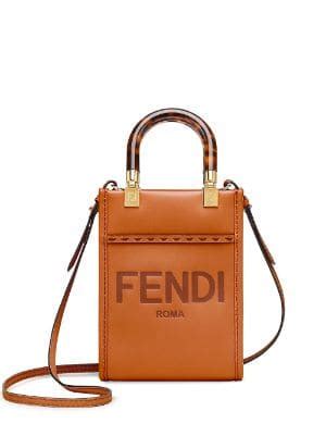 شنط كلاتش FENDI للنساء .